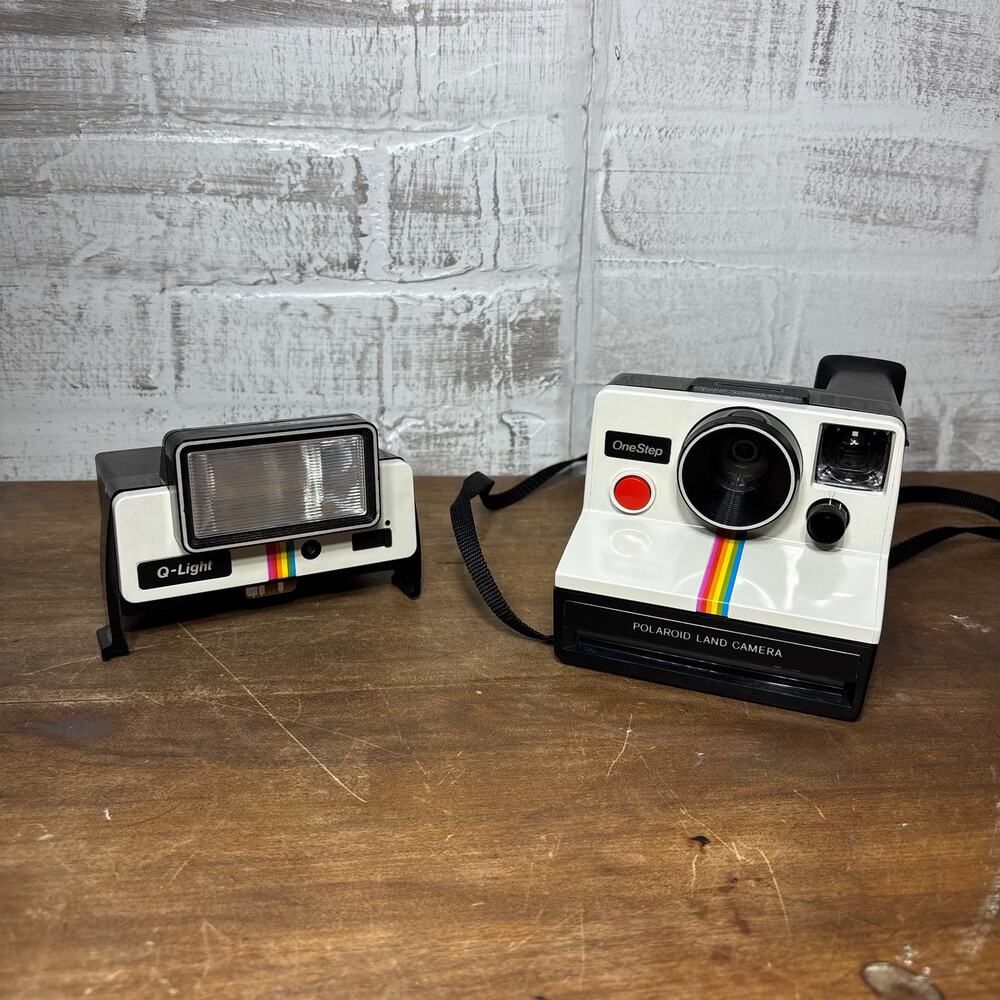 Vintage Polaroid OneStep Land Camera with Q-Light Flash Untested - Picture 3 of 9